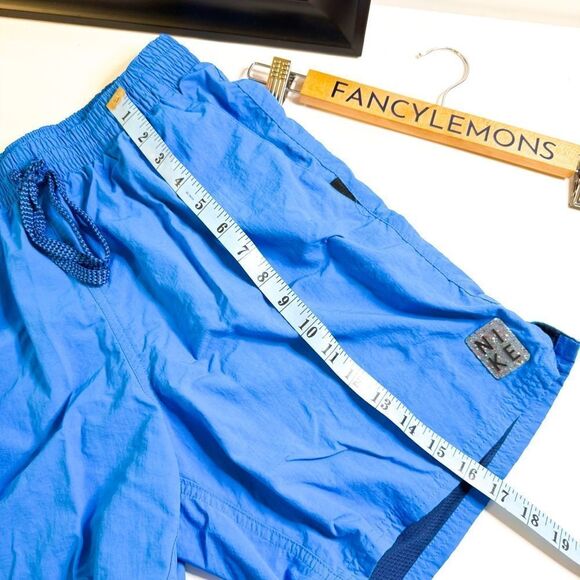 Nike NWOT! Men’s Blue Swim Trunks Recycled Fabric Size Medium - Picture 7 of 9
